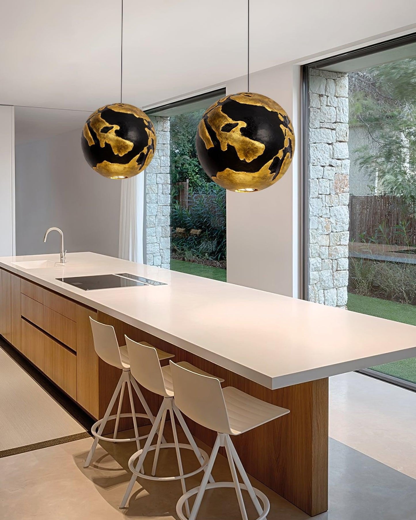 Aurelia Sculpted Pendant Lamp