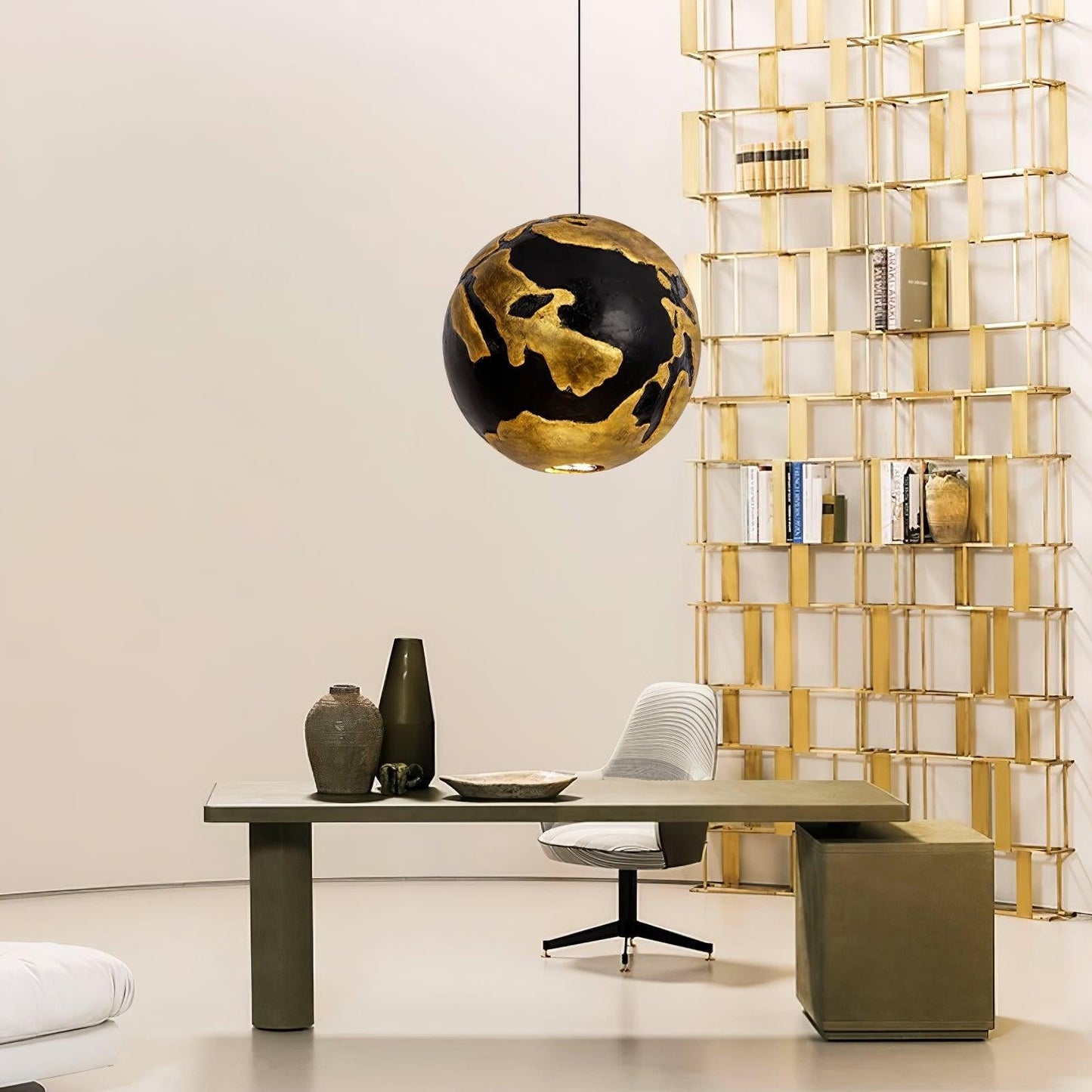 Aurelia Sculpted Pendant Lamp