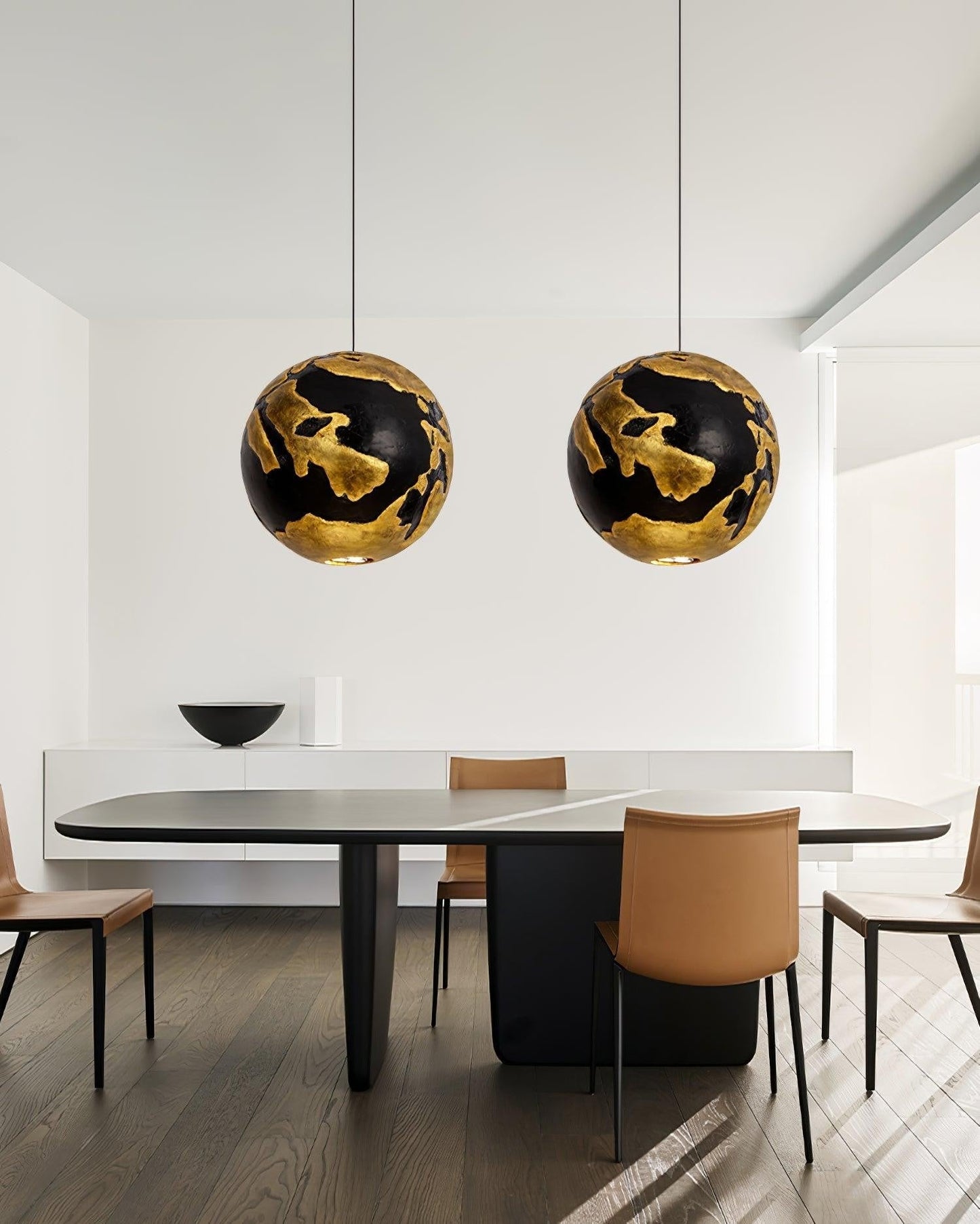 Aurelia Sculpted Pendant Lamp
