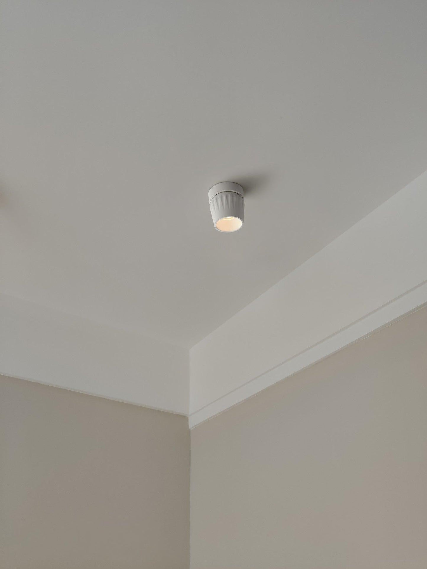 Axis Rotating Spotlight