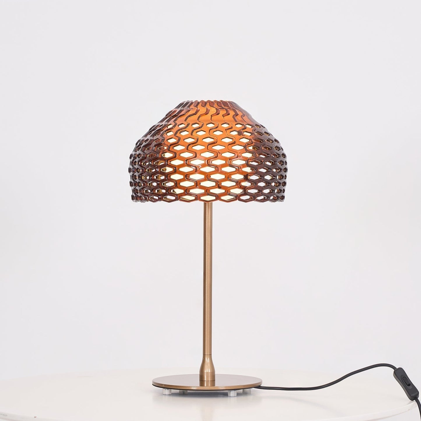Helios Shell Table Lamp