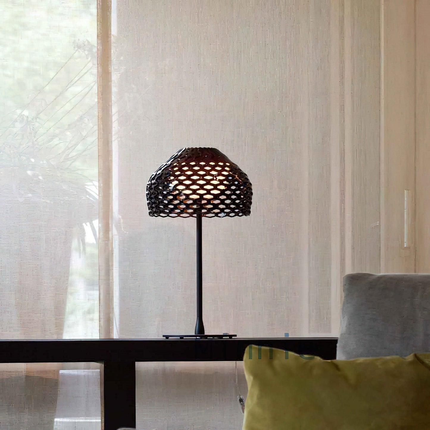 Helios Shell Table Lamp