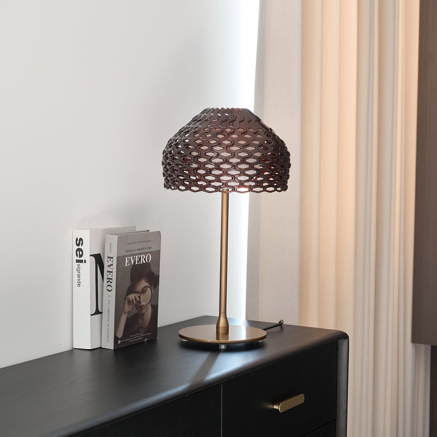 Helios Shell Table Lamp