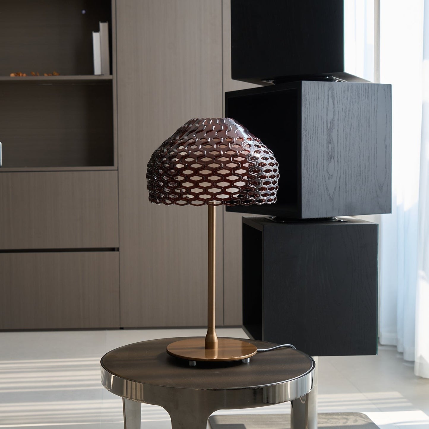 Helios Shell Table Lamp