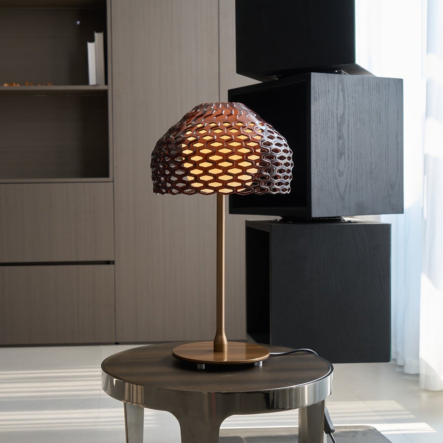 Helios Shell Table Lamp