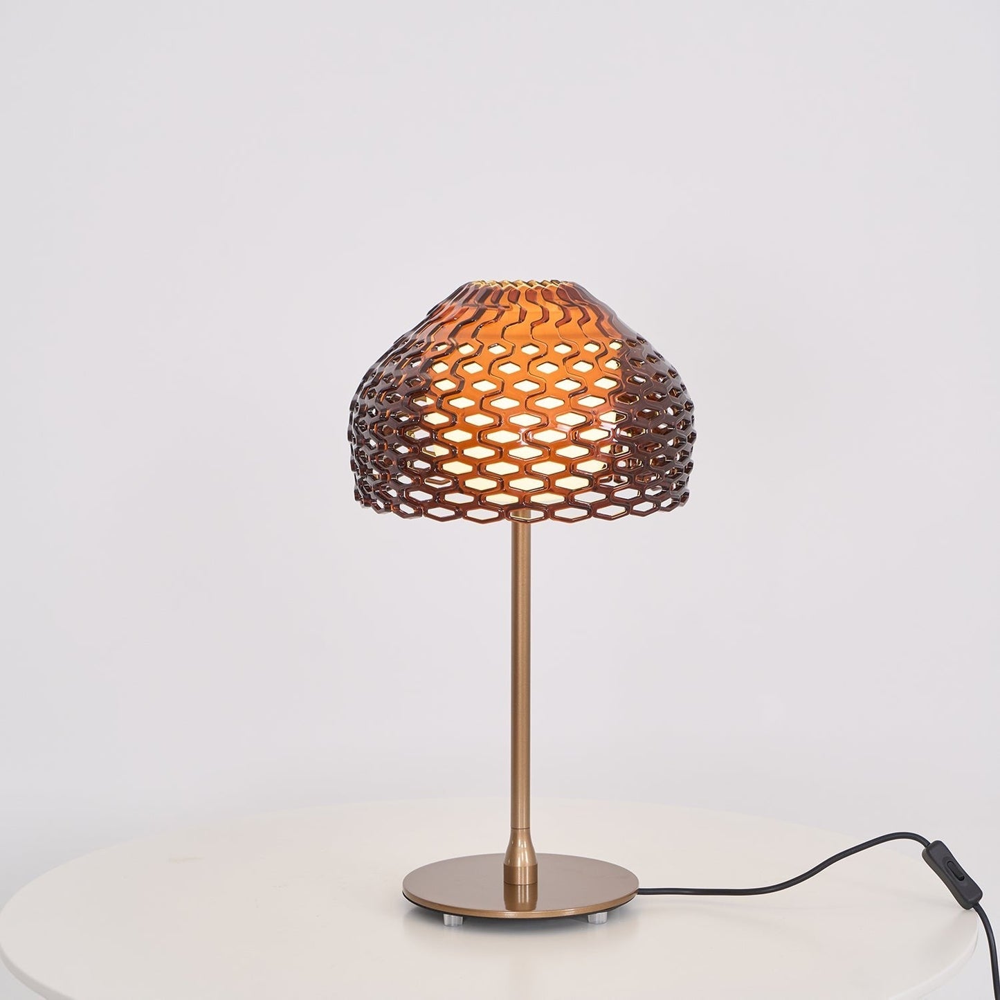 Helios Shell Table Lamp