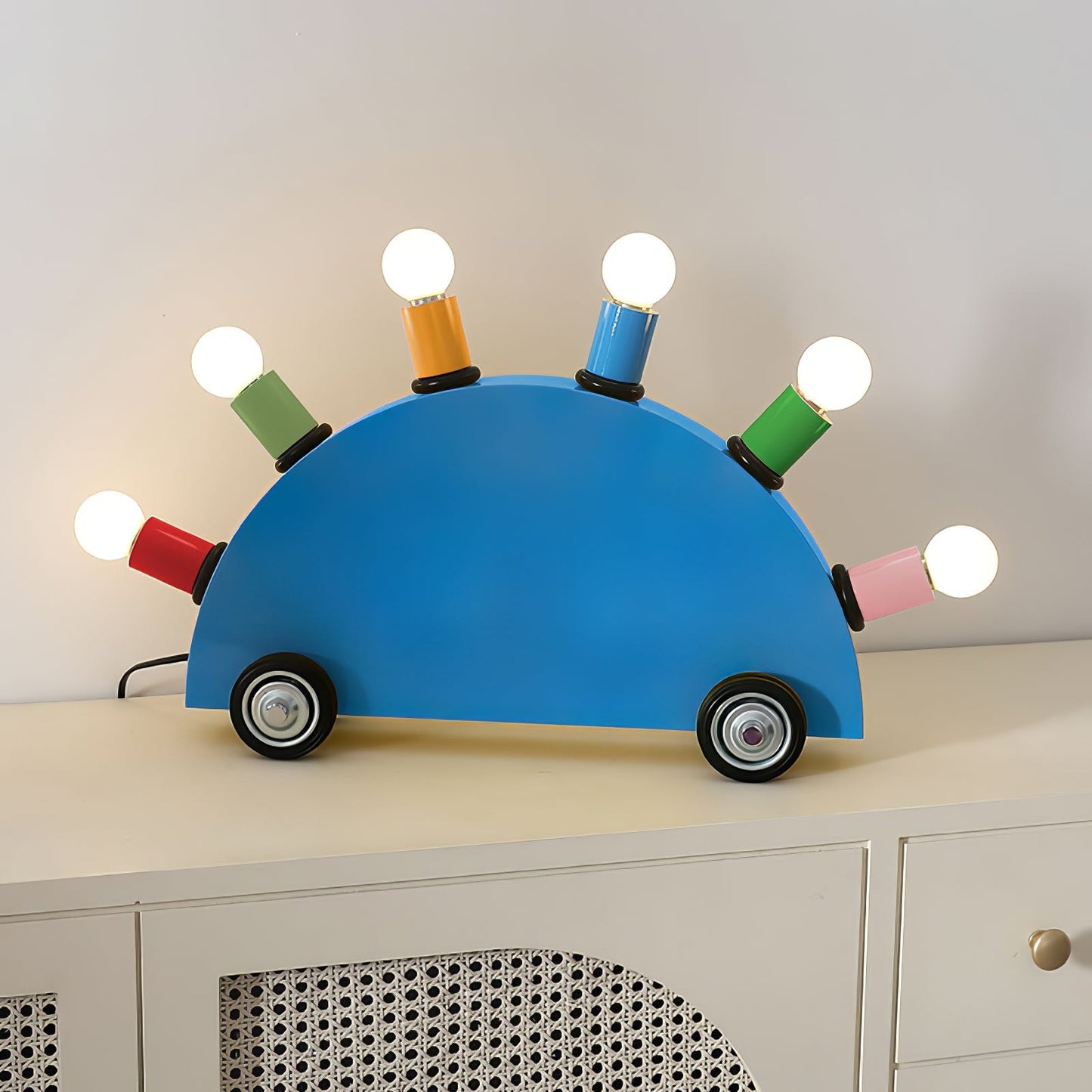 Memphis Cruiser Sculptural Lamp