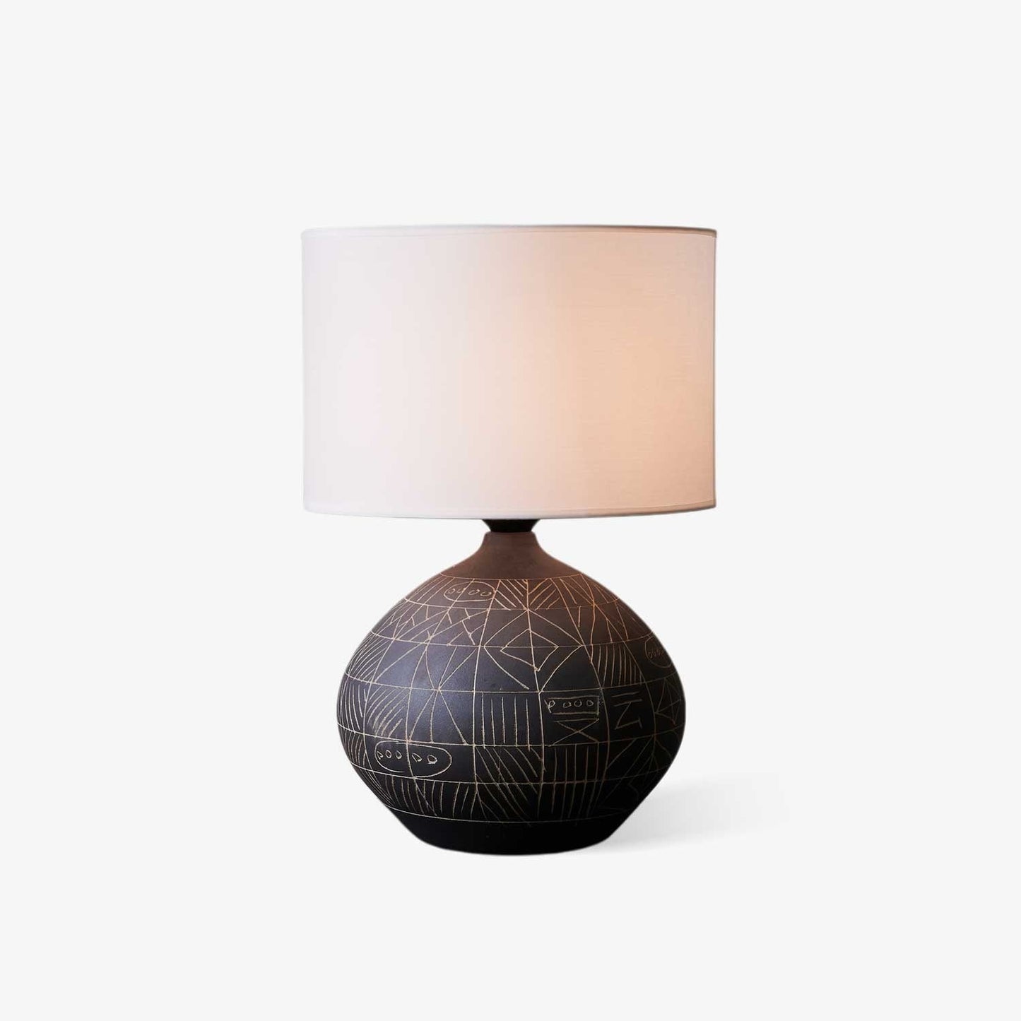 Noir Etched Ceramic Table Lamp