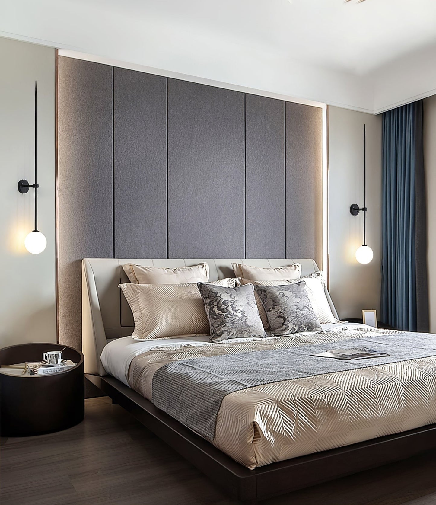 Orbit Glass Wall Lamp